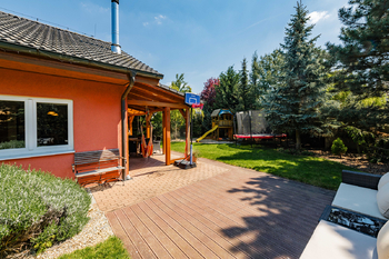 Prodej domu 163 m², Chýně