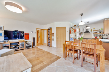 Prodej domu 163 m², Chýně