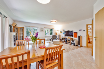Prodej domu 163 m², Chýně