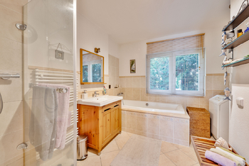 Prodej domu 163 m², Chýně