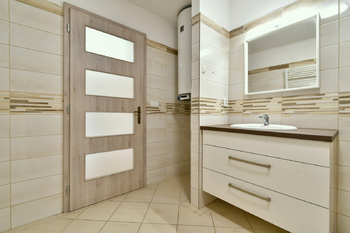 koupelna - Pronájem bytu 2+kk v osobním vlastnictví 59 m², Opočno