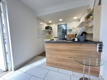 Pronájem restaurace 43 m², Praha 8 - Kobylisy