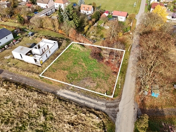 Prodej pozemku 1076 m², Střížovice