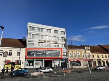 Pronájem obchodních prostor 219 m², Třebíč