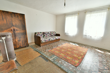 Obývací pokoj - Prodej domu 86 m², Židovice