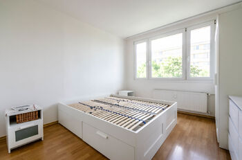 Pronájem bytu 3+kk v osobním vlastnictví 67 m², Praha 4 - Nusle