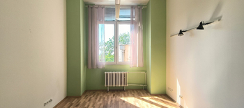 Pronájem kancelářských prostor 19 m², Praha 8 - Kobylisy