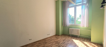 Pronájem kancelářských prostor 17 m², Praha 8 - Kobylisy