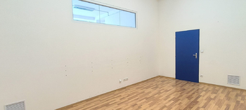 Pronájem kancelářských prostor 19 m², Praha 8 - Kobylisy