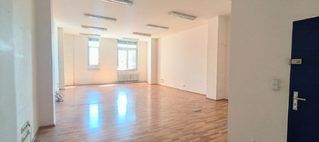 Pronájem kancelářských prostor 72 m², Praha 8 - Kobylisy