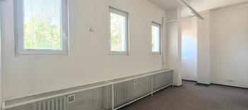 Pronájem kancelářských prostor 19 m², Praha 8 - Kobylisy