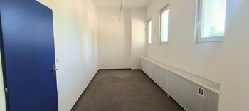 Pronájem kancelářských prostor 19 m², Praha 8 - Kobylisy
