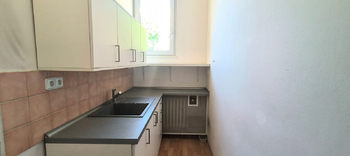 Pronájem kancelářských prostor 10 m², Praha 8 - Kobylisy