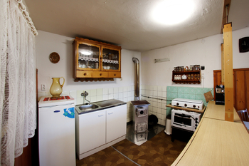 +420 776 335 999, ladislav.urbancik@re-max.cz - Prodej chaty / chalupy 42 m², Mladecko