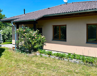 Pohled na vstupní část domu - Prodej domu 120 m², Dolní Nivy