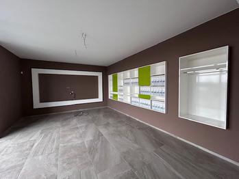 Pronájem kancelářských prostor 360 m², Cheb