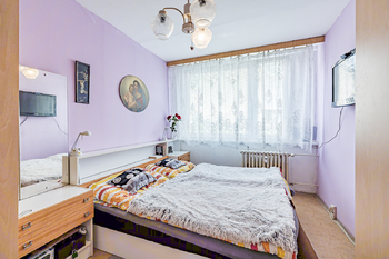 Prodej bytu 3+1 v osobním vlastnictví 70 m², Praha 8 - Kobylisy