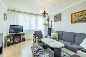 Prodej bytu 3+1 v osobním vlastnictví 70 m², Praha 8 - Kobylisy