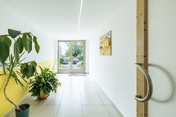 Prodej bytu 3+1 v osobním vlastnictví 70 m², Praha 8 - Kobylisy
