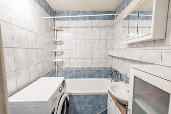 Prodej bytu 3+1 v osobním vlastnictví 70 m², Praha 8 - Kobylisy