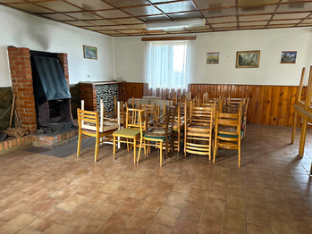 Prodej skladovacích prostor 2500 m², Bor