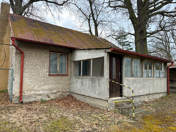 Prodej skladovacích prostor 2500 m², Bor