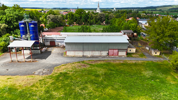 Prodej skladovacích prostor 2500 m², Bor