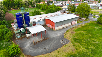 Prodej skladovacích prostor 2500 m², Bor