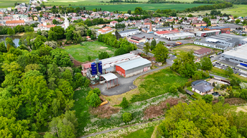 Prodej skladovacích prostor 2500 m², Bor