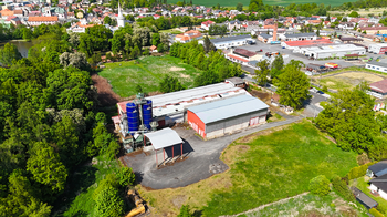 Prodej skladovacích prostor 2500 m², Bor