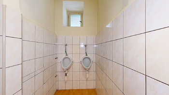 Penzion - Prodej ubytovacího zařízení 820 m², Varvažov