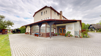 Penzion - Prodej ubytovacího zařízení 820 m², Varvažov 