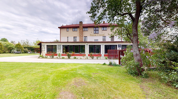 Penzion - Prodej ubytovacího zařízení 820 m², Varvažov