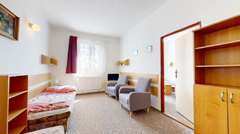 Penzion - Prodej ubytovacího zařízení 820 m², Varvažov