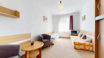 Penzion - Prodej ubytovacího zařízení 820 m², Varvažov