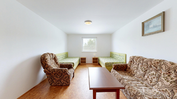 Penzion - Prodej ubytovacího zařízení 820 m², Varvažov