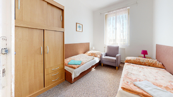 Penzion - Prodej ubytovacího zařízení 820 m², Varvažov