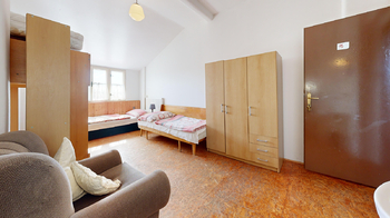 Penzion - Prodej ubytovacího zařízení 820 m², Varvažov