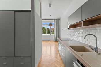 Prodej bytu 4+kk v osobním vlastnictví 98 m², Praha 6 - Bubeneč