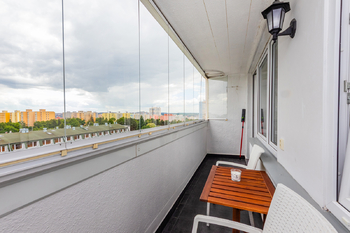 2. Jižní lodžie v bytě - Pronájem bytu 3+1 v družstevním vlastnictví 82 m², Praha 8 - Bohnice