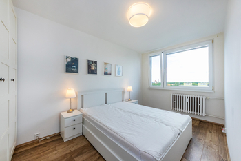 10. Severní ložnice - Pronájem bytu 3+1 v družstevním vlastnictví 82 m², Praha 8 - Bohnice