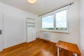 13. Pracovna - Pronájem bytu 3+1 v družstevním vlastnictví 82 m², Praha 8 - Bohnice
