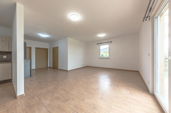 Obývací pokoj - Prodej domu 79 m², Peruc