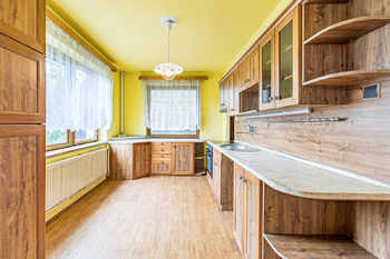 Prodej domu 242 m², Dřísy