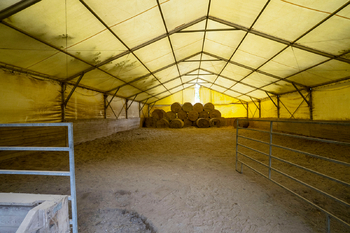 celoroční jízdárna - Prodej zemědělského objektu 160 m², Libouchec