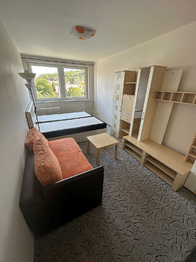 Prodej bytu 1+1 v osobním vlastnictví 30 m², Praha 9 - Hloubětín