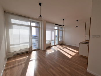 Prodej bytu 2+kk v osobním vlastnictví 49 m², Praha 10 - Horní Měcholupy