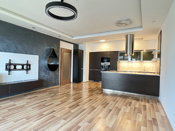 Pronájem bytu 3+kk v osobním vlastnictví 78 m², Praha 4 - Háje