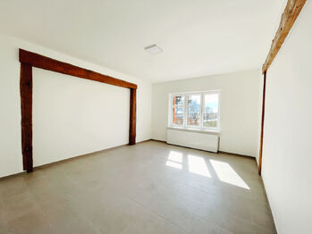 Pronájem bytu 1+kk v osobním vlastnictví 29 m², Lety