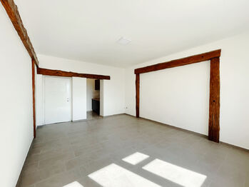 Pronájem bytu 1+kk v osobním vlastnictví 29 m², Lety